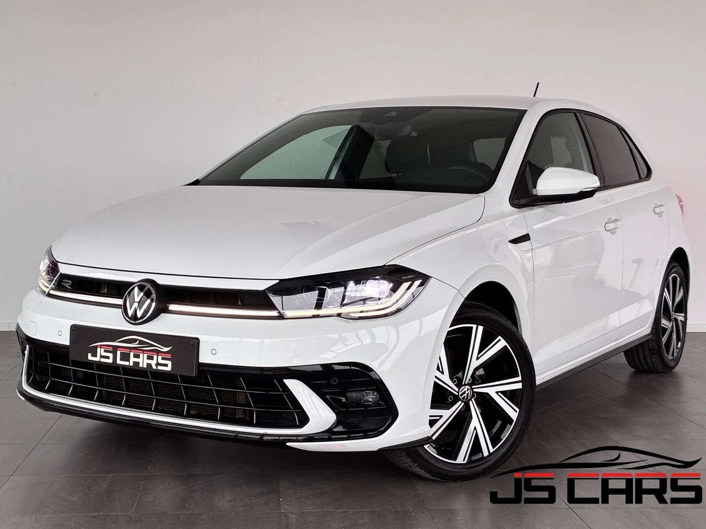 Volkswagen Polo 1.0TSI DSG R-LINE-COCKPIT-CARPLAY-CAMERA-GPS, Autos, 1660 kg, Achat, Euro 6, Entreprise