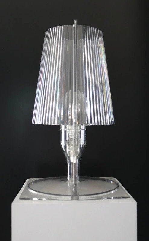 Kartell Take tafellamp - design lamp, Antiek en Kunst, Kunst | Designobjecten, Ophalen of Verzenden, Lamp, Kunststof