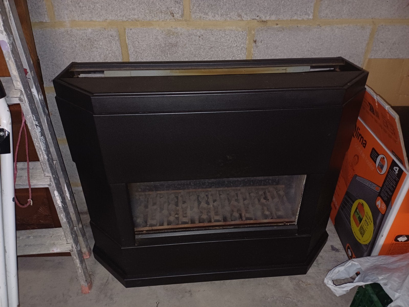 poêle au gaz parfait état, modèle  moderne, Maison & Meubles, Enlèvement, Comme neuf