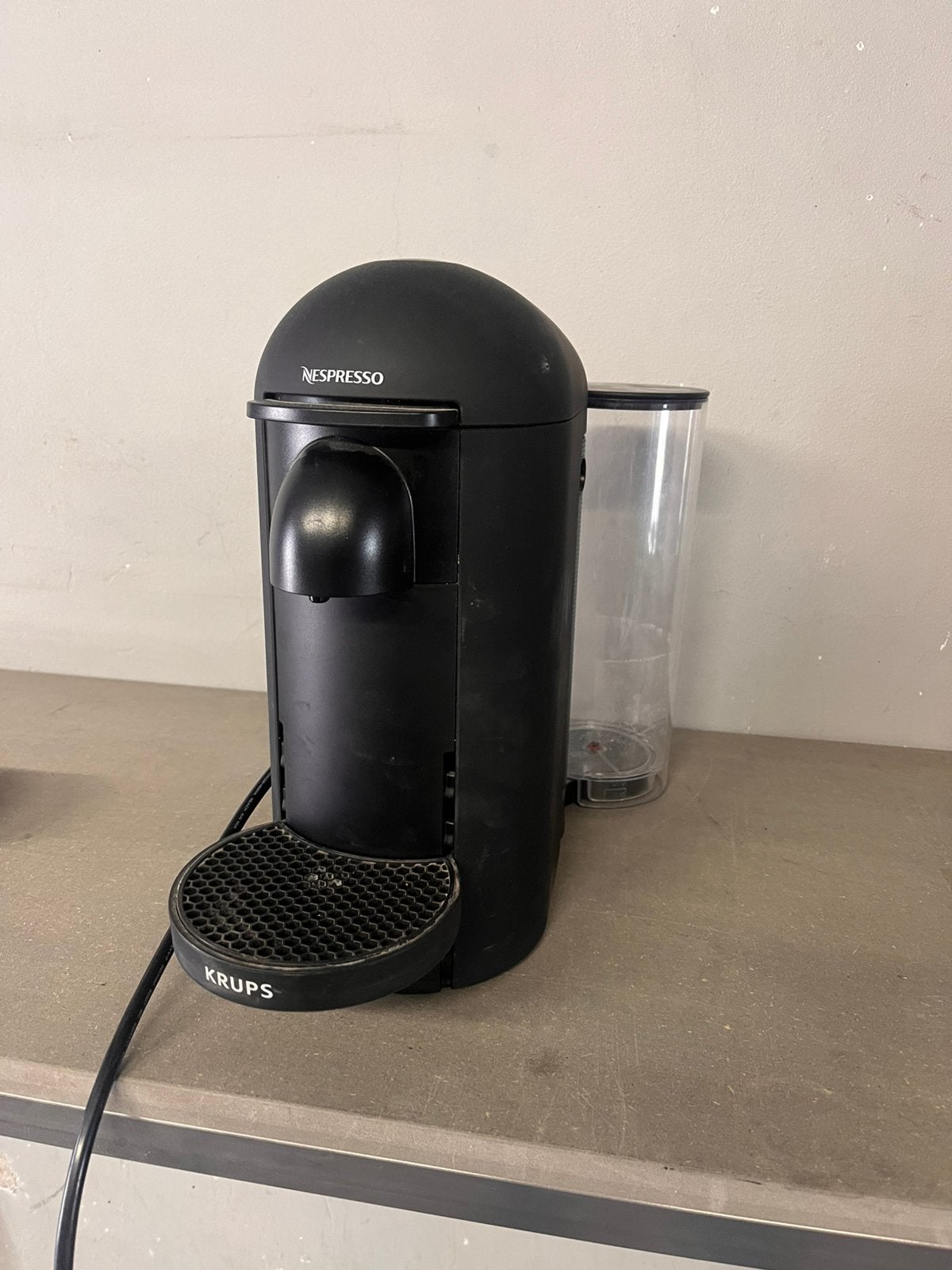 Nespresso vertuo krups koffiemachine, Elektronische apparatuur, Koffiezetapparaten, Ophalen, Zo goed als nieuw, Koffiemachine
