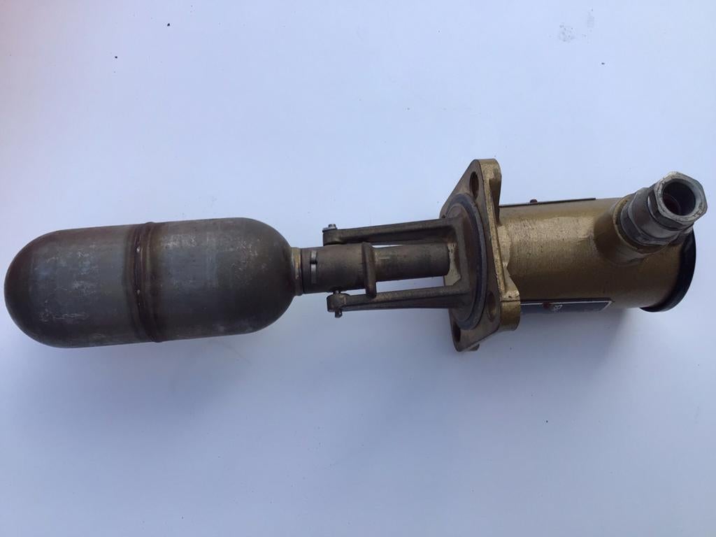 Magneet vlotter, Doe-het-zelf en Bouw, Motoren, Ophalen of Verzenden, Zo goed als nieuw