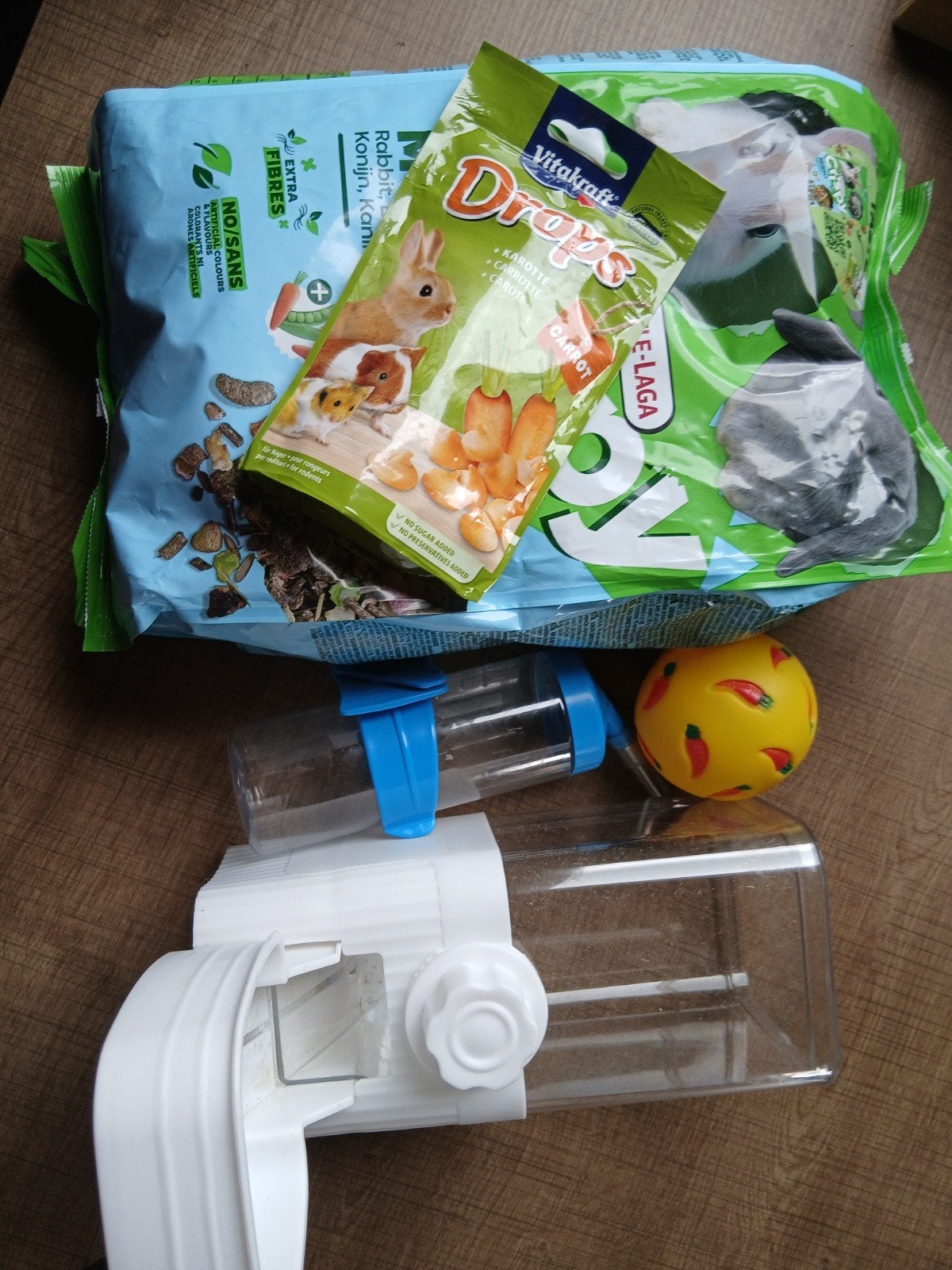 Konijnen spullen, Ophalen