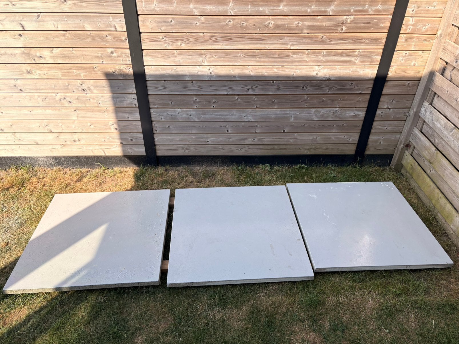 3 betontegels ca. 1x1m , 4 cm dik, Tuin en Terras, Tegels en Klinkers, Ophalen, Gebruikt, Beton, Minder dan 5 m²