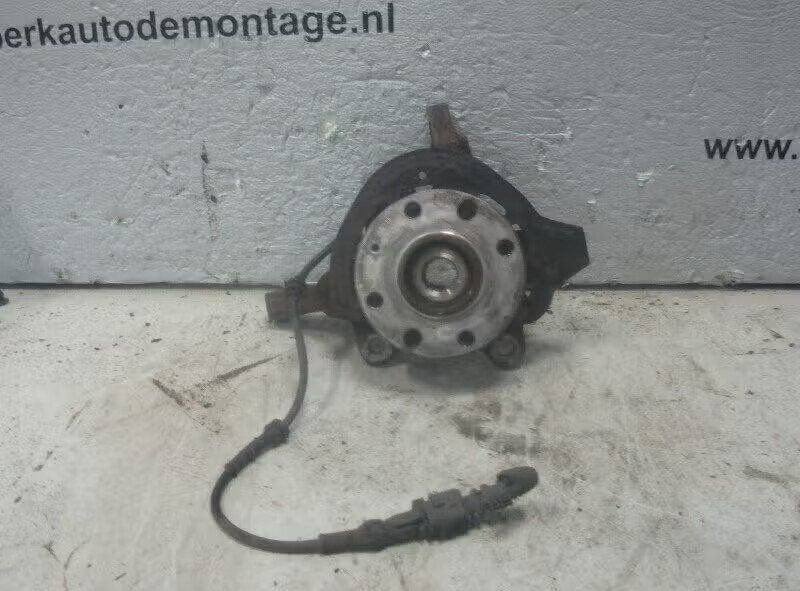 WIELNAAF LINKS VOOR Opel Corsa C (F08 / 68), Bahnhofsplatz 65423 Rüsselsheim am Main, DE, Enlèvement ou Envoi, Opel, Opel Automobile GmbH