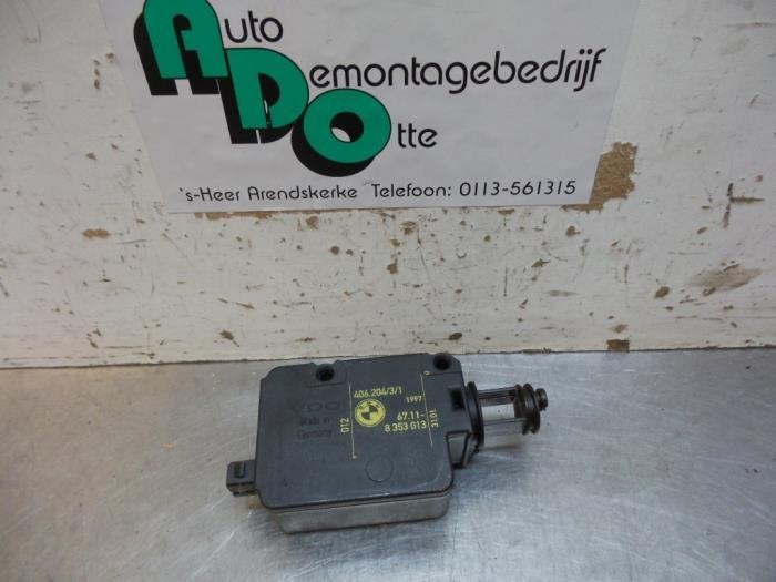Moteur de verrouillage clapet réservoir d'un BMW 3-Serie (3, -, Utilisé, -, Enlèvement ou Envoi