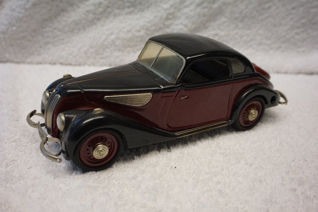 BMW 327 Coupé in Rood-zwart 1:18 Schuco, Ophalen of Verzenden, Gebruikt, Auto