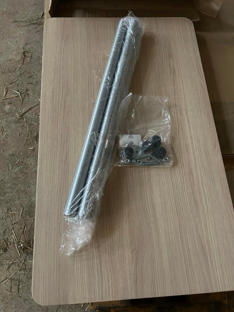 Petite table neuve et emballée 60/100cm bois et métal, Enlèvement, Comme neuf