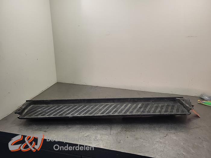 Niveau d’entrée de porte coulissante droite d'un Mercedes, 3 mois de garantie, Utilisé, -, -