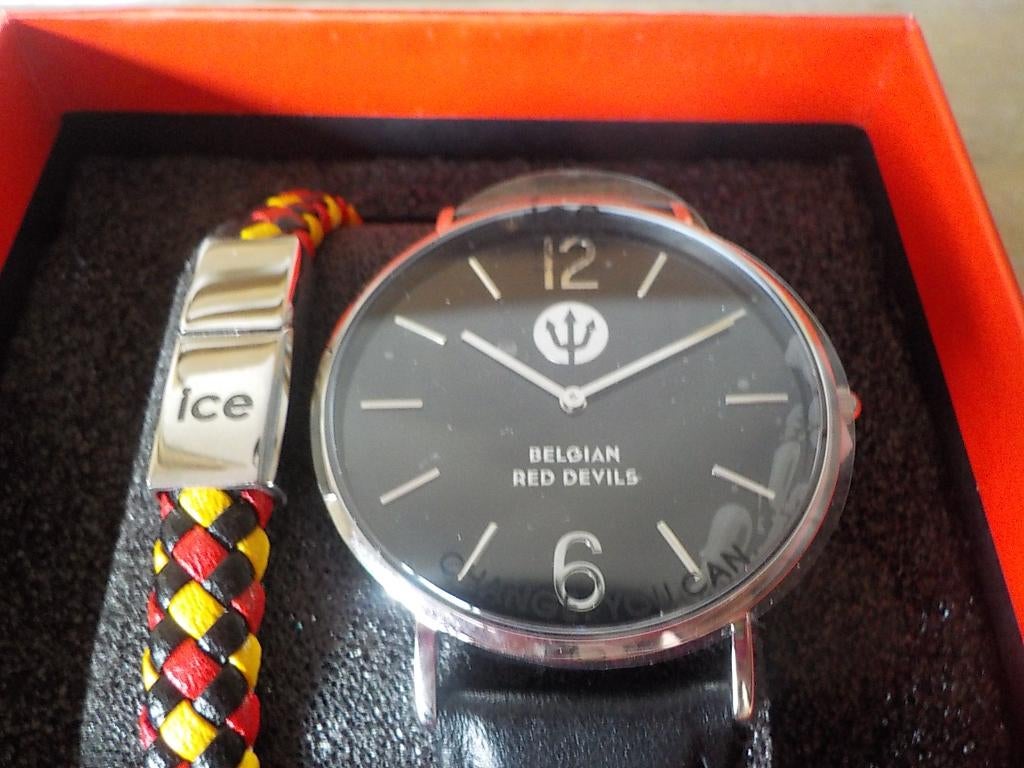 Montre Ice-Watch Belgian Red Devils avec bracelet NOUVEAUTÉ, Autres marques, Enlèvement ou Envoi, Cuir, Acier