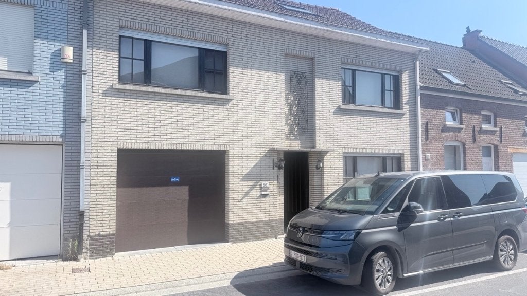 Ruime gezinswoning te kopen in 9506 Idegem, 200 tot 500 m², Provincie Oost-Vlaanderen, 5 kamers, 242 kWh/m²/jaar