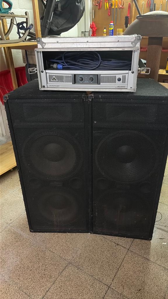 Gratis speakers met behringer versterker - werkt amper, Audio, Tv en Foto, Stereoketens, Losse componenten, Niet werkend, Speakers