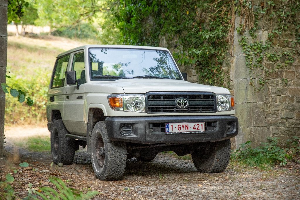 Toyota Land Cruiser KZJ70 — 1995 — 140.000 km évolutifs, Autos, Achat, 4 portes, 7 places, Boîte manuelle