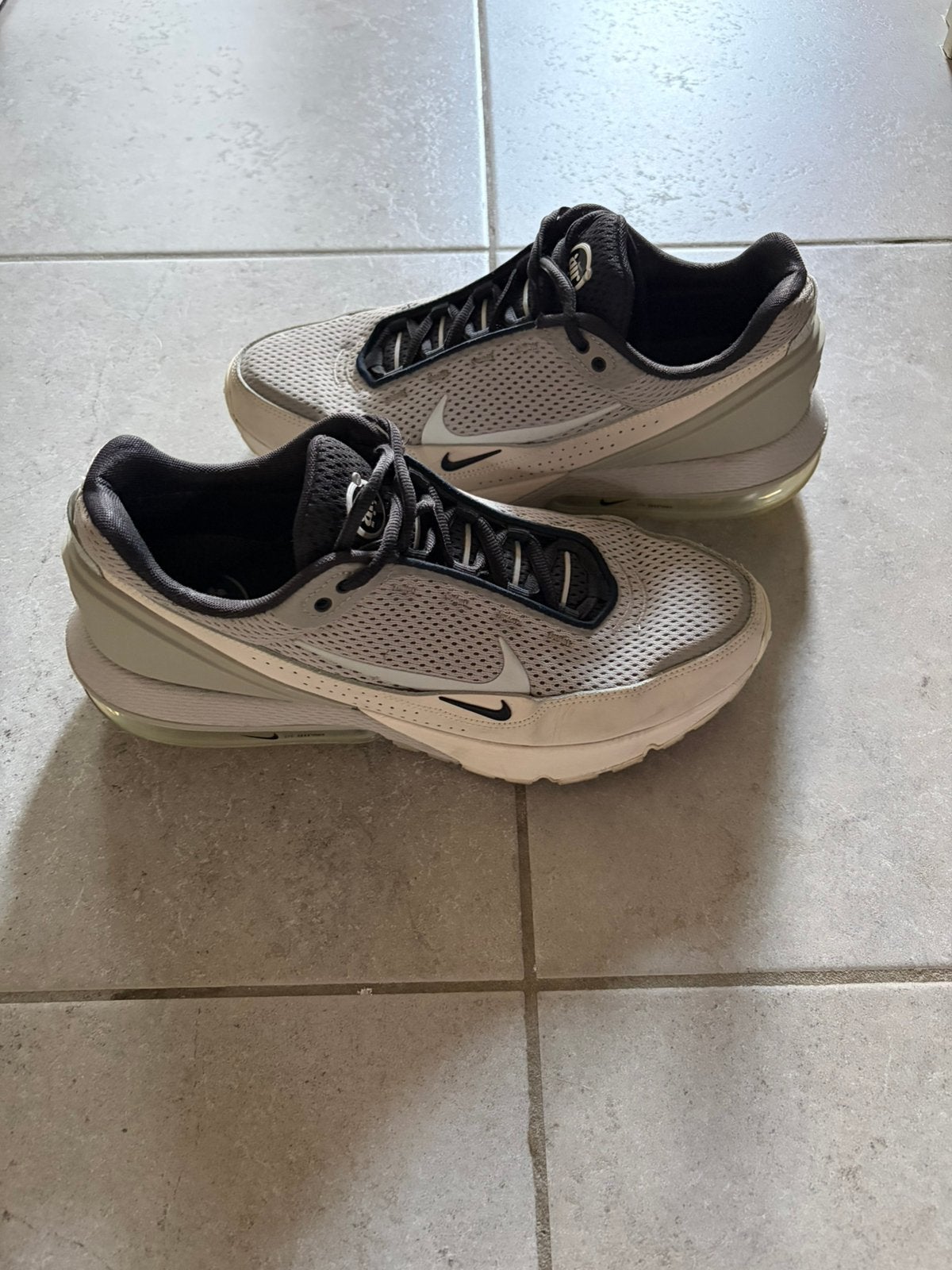 Nike Air Max Pulse, Kleding | Heren, Schoenen, Overige kleuren, Sportschoenen, Ophalen of Verzenden, Gedragen