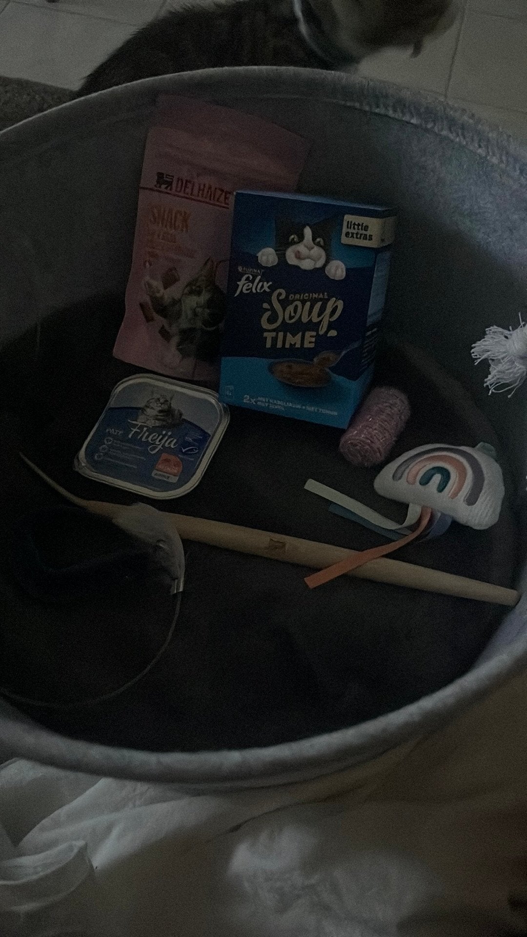 Katten Mandje met eten + speelgoed, Enlèvement ou Envoi, Neuf