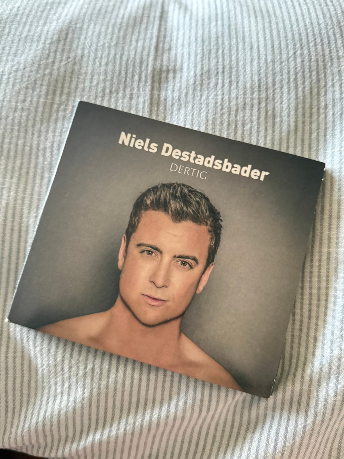 Cd Niels Destadsbader - Dertig, CD & DVD, CD | Pop, Enlèvement ou Envoi, Comme neuf
