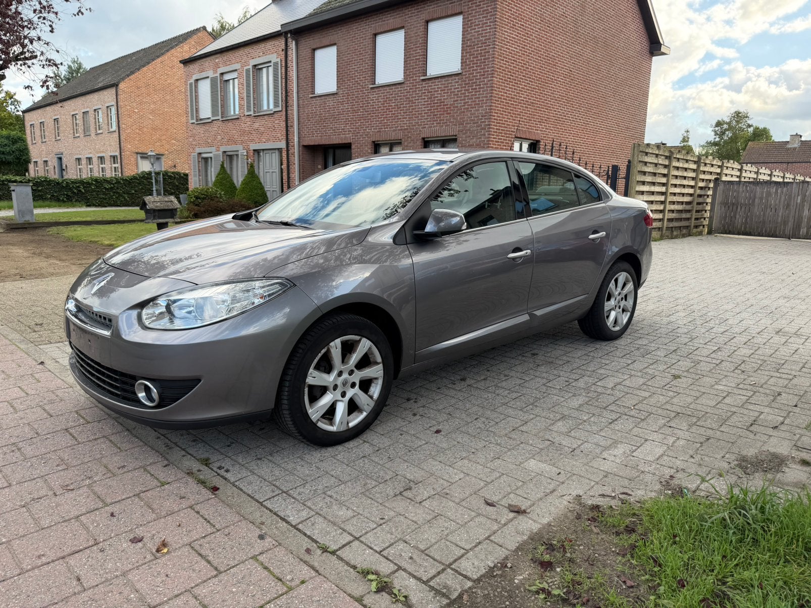 Renault fluence 1.5 diesel bouwjaar 2011, Auto's, Fluence, Diesel, Particulier, Te koop