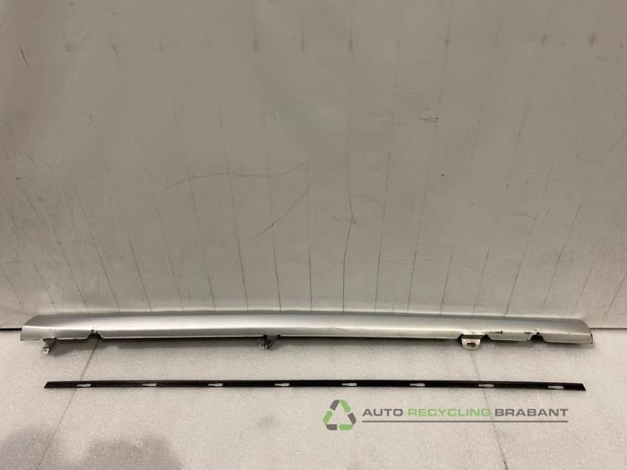 Jupe gauche d'un Volkswagen Polo (LA7W), Volkswagen, -, 3 mois de garantie, Utilisé