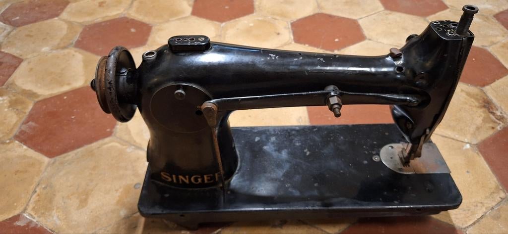 Machine à coudre Singer, Enlèvement