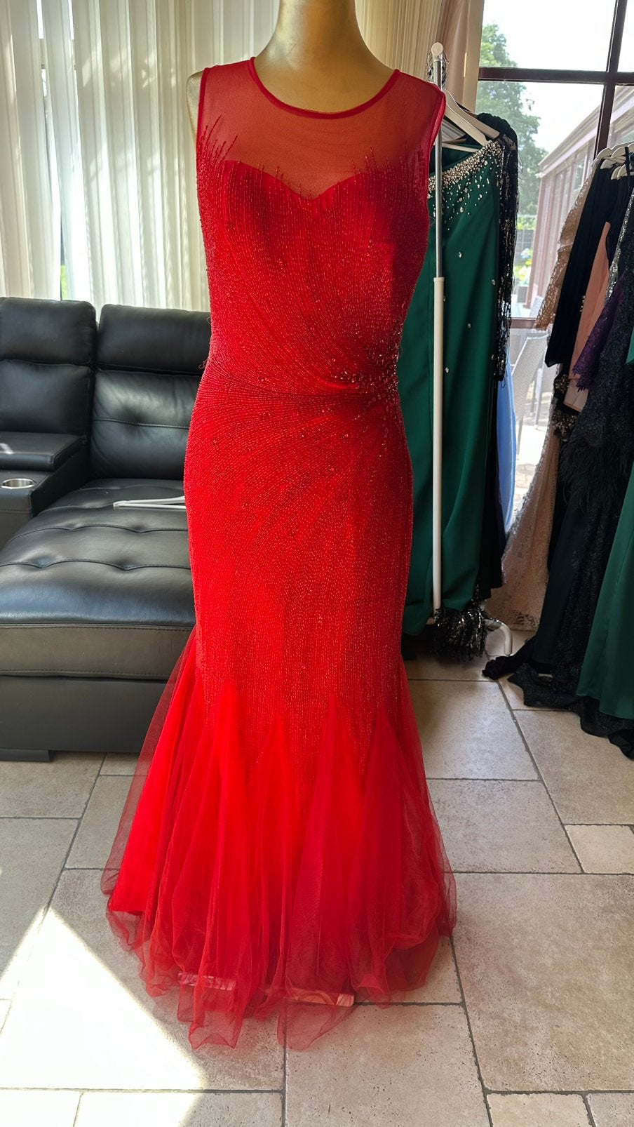 Feest kleding, Ophalen, Zo goed als nieuw, Rood