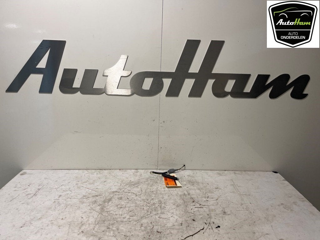 KEYLESS ACCESS ANTENNE Renault Kadjar (RFEH) (01-2015/-), Gebruikt, Renault, Continental AG, Continental-Plaza 1
30175  Hannover, DE