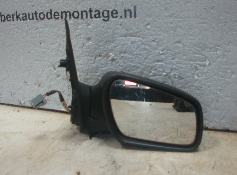 RETROVISEUR LATERAL ELECTRIQUE DROIT Ford Focus 2 Wagon, Henry-Ford-Straße  1
50735  Köln, DE, Ford-Werke GmbH, Kunden@ford.com