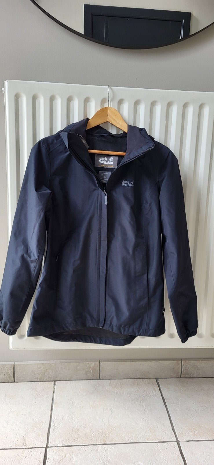 Mooie Jack Wolfskin zwarte regenjas maat Small., Ophalen, Zwart, Nieuw, Jack Wolfskin