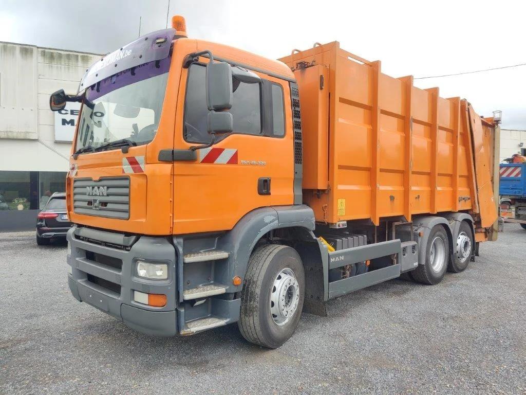 MAN TGA 26.320 6x2 garbage truck ZOELLER (bj 2007), Auto's, Vrachtwagens, Bedrijf, MAN, Diesel, Euro 4, Automaat, Overige kleuren