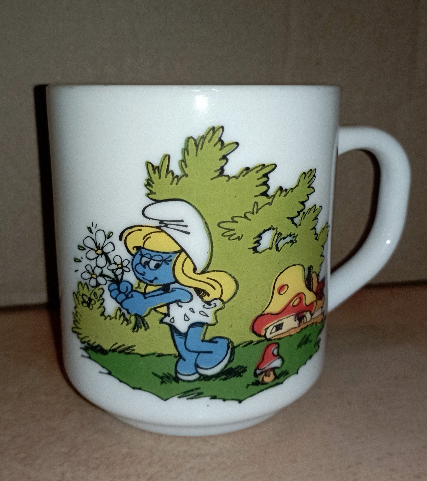 Koffietas/ mok De Smurfen (Peyo, 1984), Verzamelen, Ophalen of Verzenden, Gebruikt, Verschillende Smurfen, Gebruiksvoorwerp