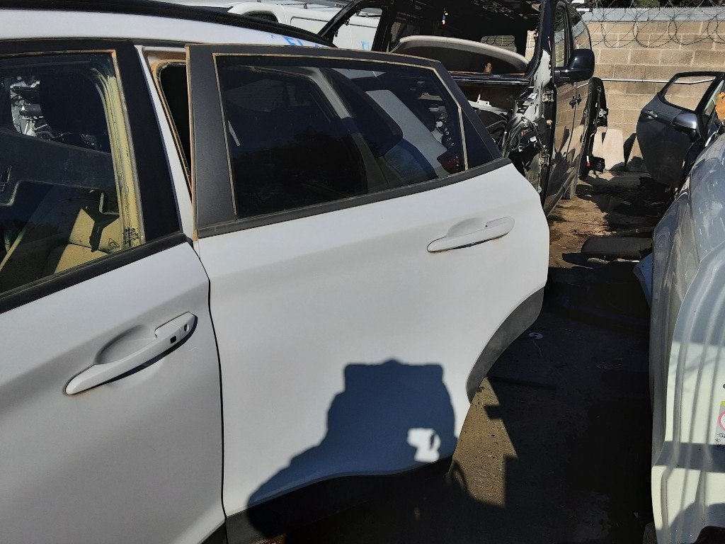 PORTE GAUCHE ARRIÈRE Hyundai Kona (OS) (01-2017/04-2023), Kaiserleipromenade 5
63067  Offenbach am Main, DE, Utilisé, Porte, Hyundai