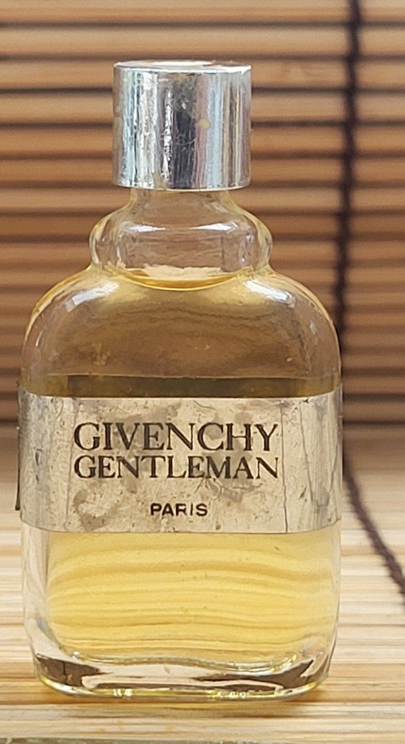 miniature d'une eau de toilette Gentleman de Givenchy, Collections, Enlèvement, Neuf, Miniature, Plein