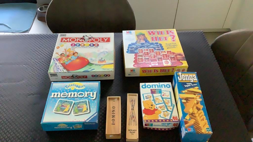 Gezelschapspelen,monopoly jr,wie is het,domino,jenga ,mikado, Enlèvement, Comme neuf