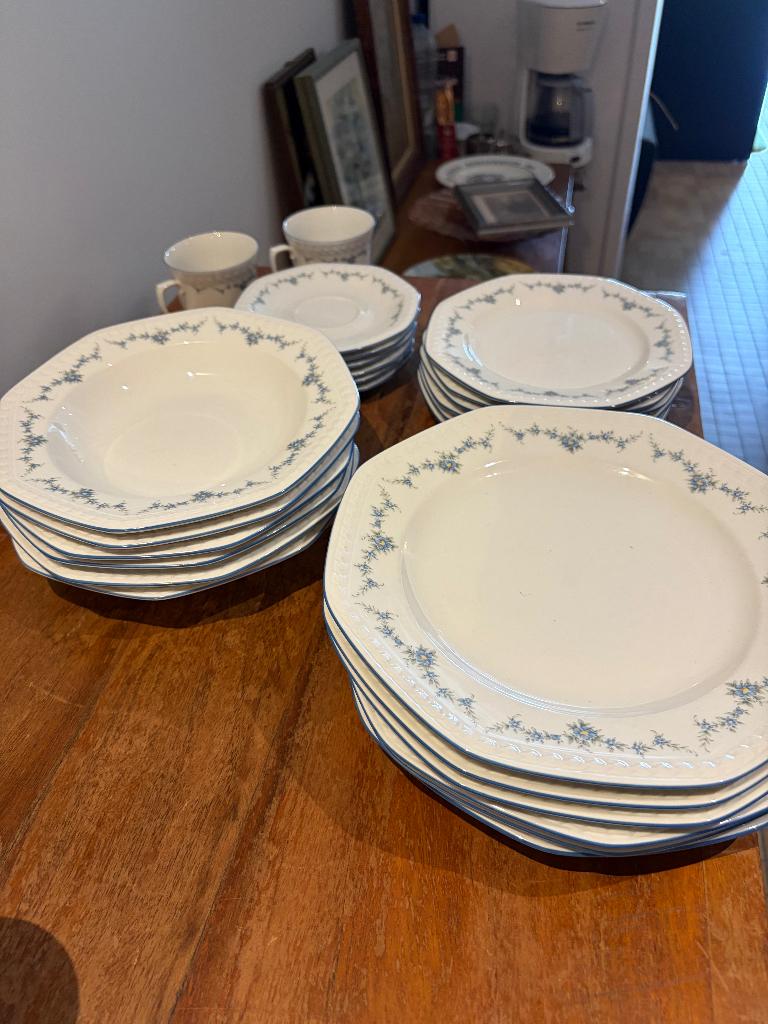 Prachtig 26-delig servies Seltmann Weiden Andrea Blaue Ranke, Enlèvement, Comme neuf, Porcelaine, Assiettes(s)