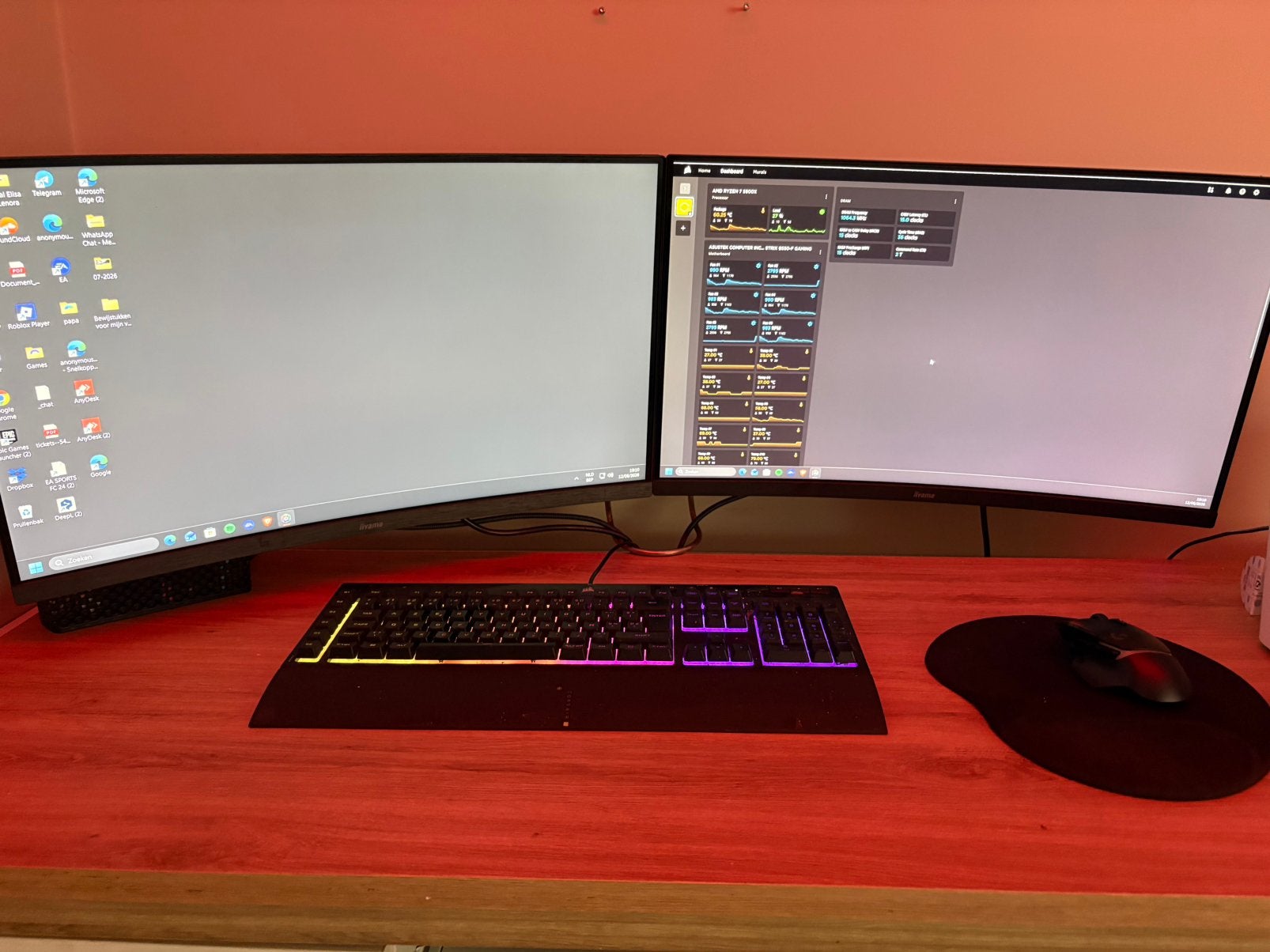 Pc/Toren/2 kurve monitors, Computers en Software, Accesspoints, Ophalen, Zo goed als nieuw