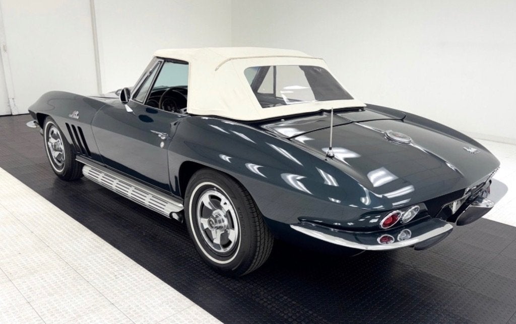 1966 Chevrolet Corvette C2 Convertible moteur 427 V8, foto 7