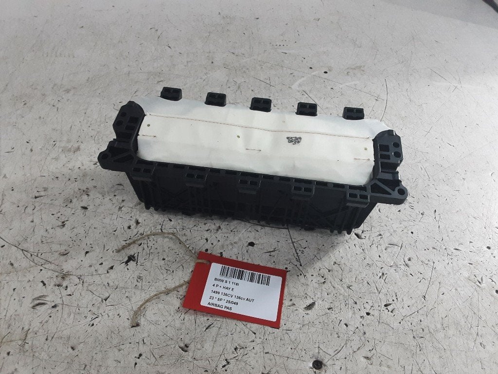 AIRBAG PASSAGIER BMW 1 serie (F40) (01-2019/-) (34268833F), Auto-onderdelen, Gebruikt, Mevr. I. Hauben, BMW, Rue de l'Espoir 34 34
4030  GRIVEGNÉE, BE