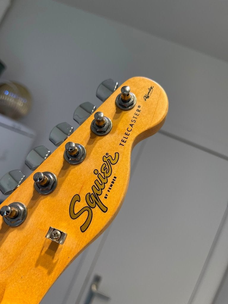 De la série Telecaster Squier by FENDER Affinity, Musique & Instruments, Enlèvement ou Envoi, Comme neuf, Guitare électrique