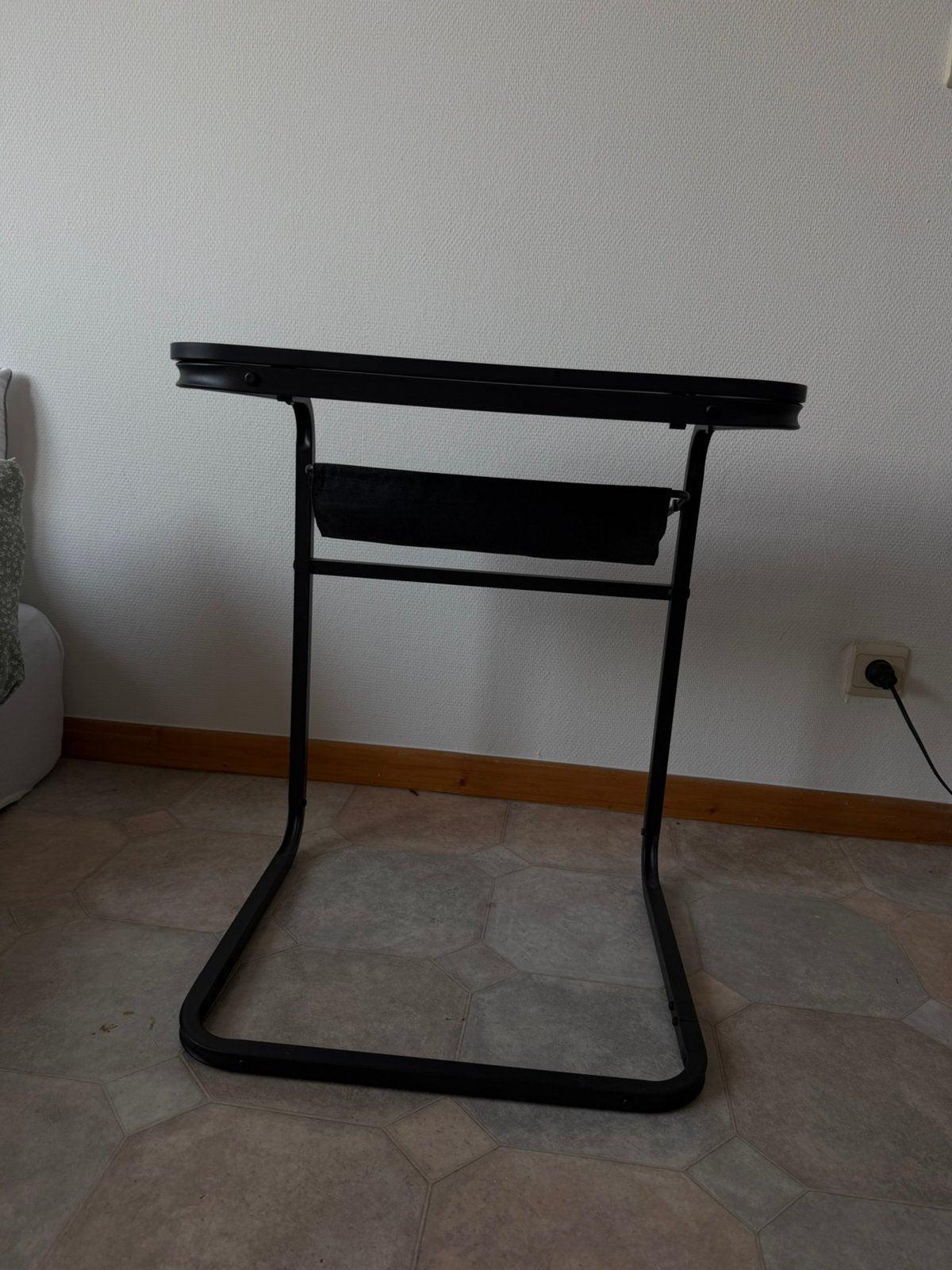 Side table IKEA 20€, Ophalen of Verzenden, Zo goed als nieuw