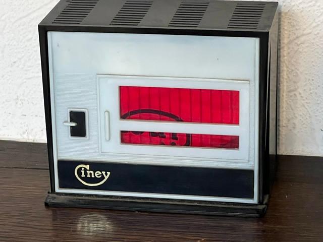 Vintage spaarpot kunststof kachels Ciney, Verzamelen, Ophalen, Kunststof