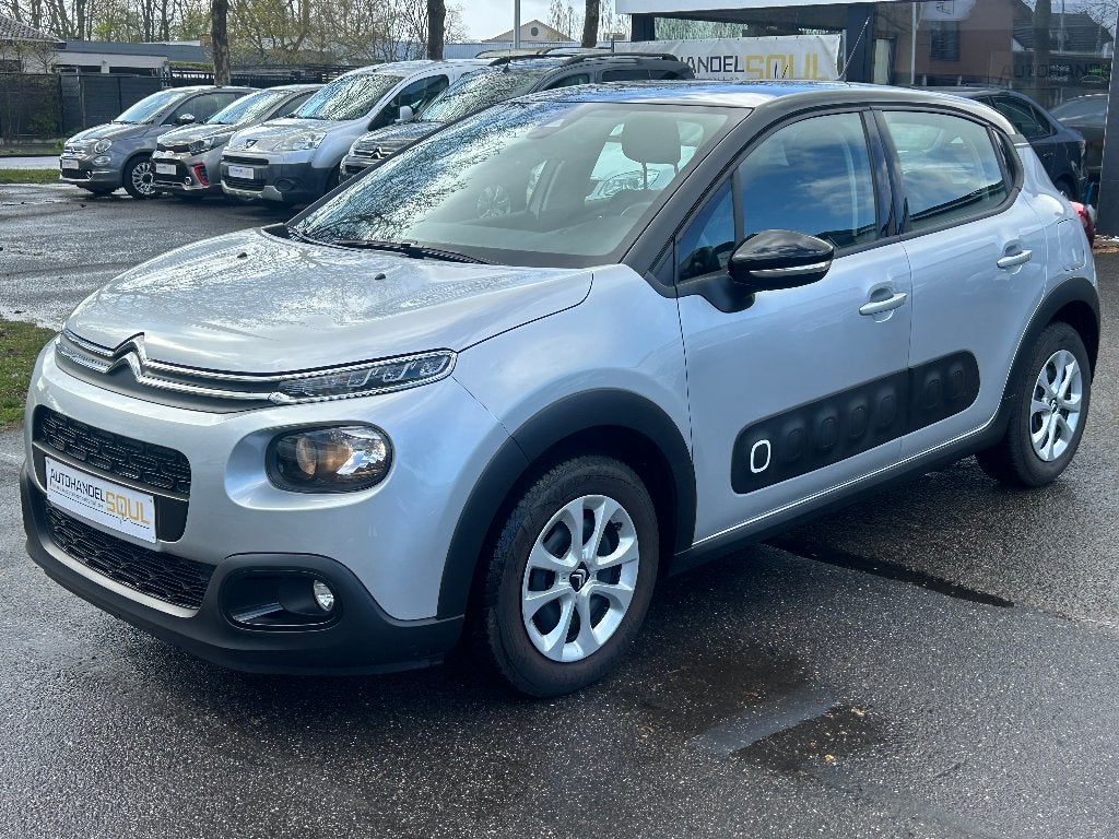 Citroën C3 1.2i, 12/2017, 17.830KM, NAVI, PDC, 12m Garantie, Auto's, Voorwielaandrijving, Stof, Euro 6, 1199 cc