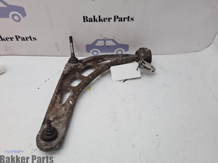 Bras de suspension avant gauche d'un BMW 3-Serie, -, -, 3 mois de garantie, Utilisé