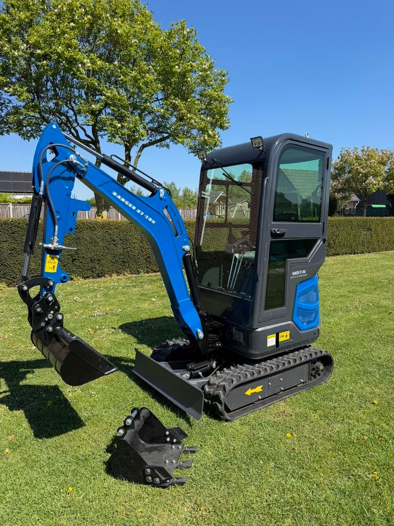 Nieuwe minigraver 1.8 ton met snelwissel, Ophalen