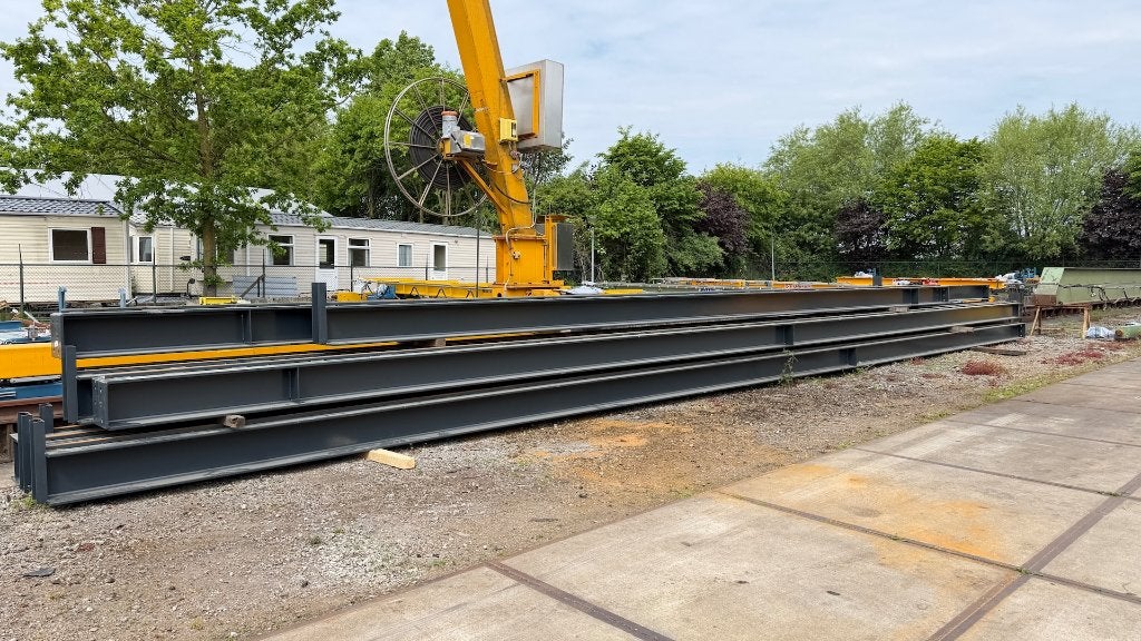 53,1 m HEB320 kraanbaan met 50x30 mm strip. Izgst, Doe-het-zelf en Bouw, Ophalen, Gebruikt, Handmatig