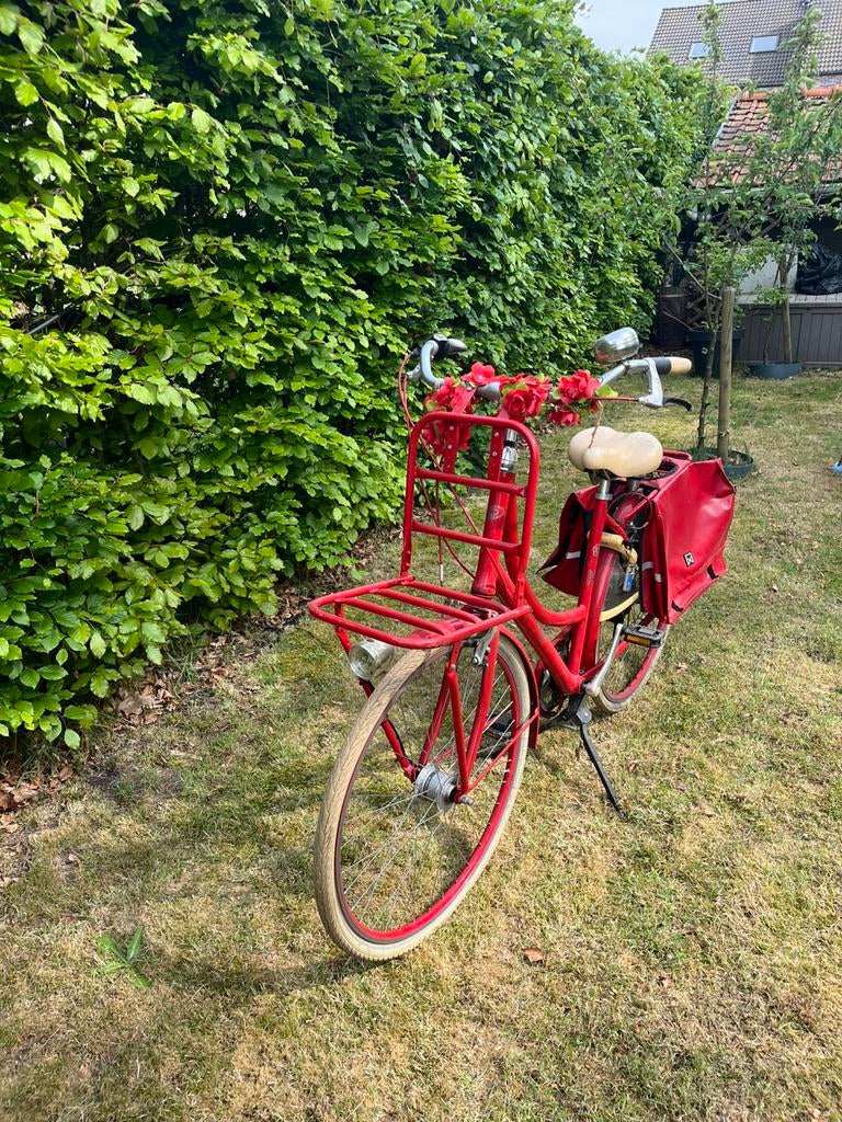 Omafiets rood te koop, Enlèvement, Comme neuf, Frein sur jante, Vitesses
