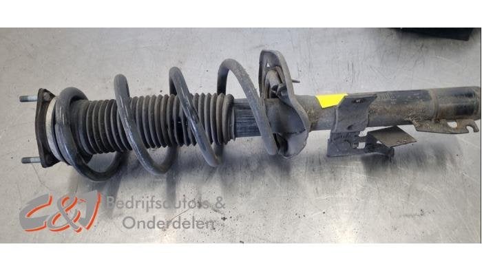 Schokdemperpoot rechts-voor van een Ford Tourneo Custom, Gebruikt, -, -, Ophalen of Verzenden