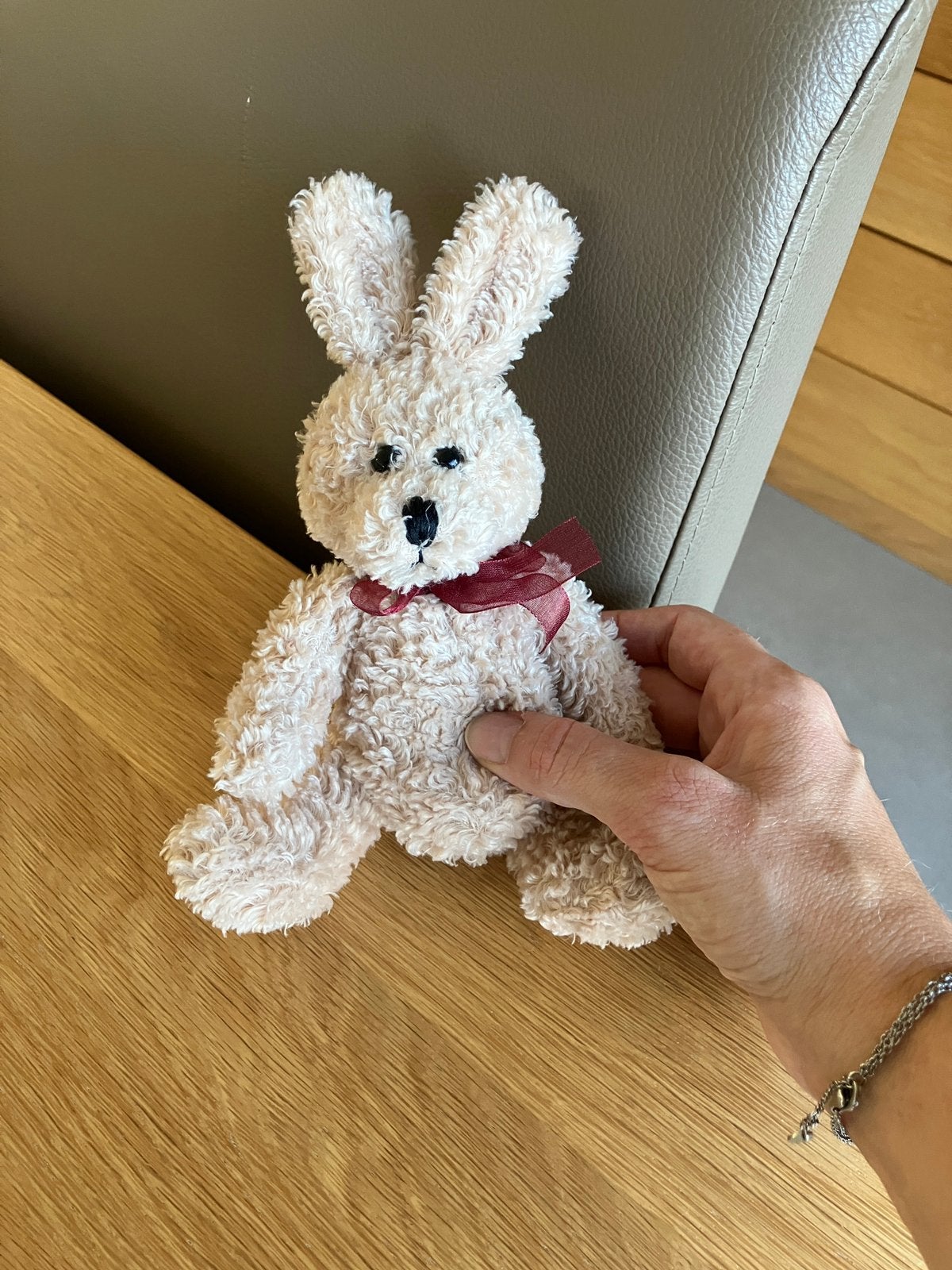 Knuffel fluffy konijn - klein maar fijn, Ophalen of Verzenden, Zo goed als nieuw