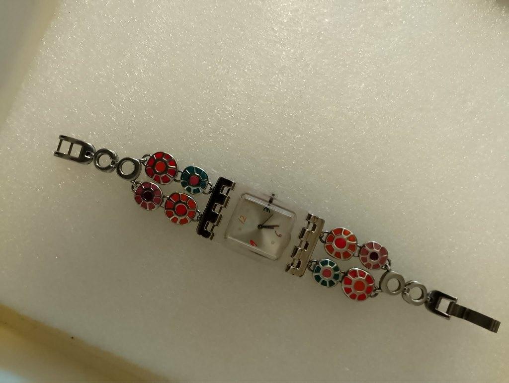montre-bracelet pour femme / montre de poche pour homme, Bijoux, Sacs & Beauté, Montres | Femmes, Swatch, Enlèvement, Montre de poche