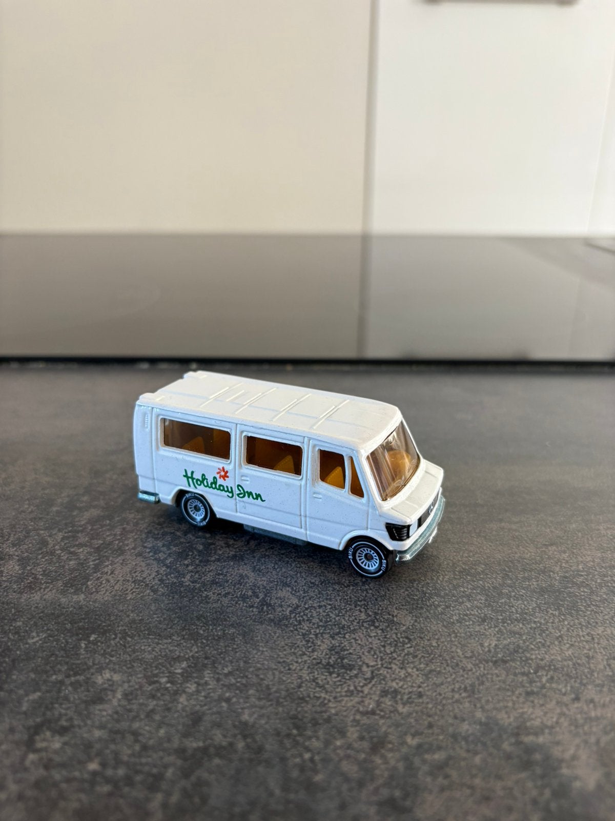 Autobus Siku Mercedes Holiday Inn, Enlèvement ou Envoi, Comme neuf, Voiture, SIKU