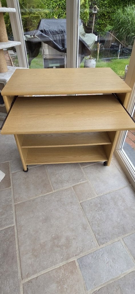 computer tafel, Maison & Meubles, Armoires | Meubles ordinateur, Enlèvement, Comme neuf, Autres essences de bois