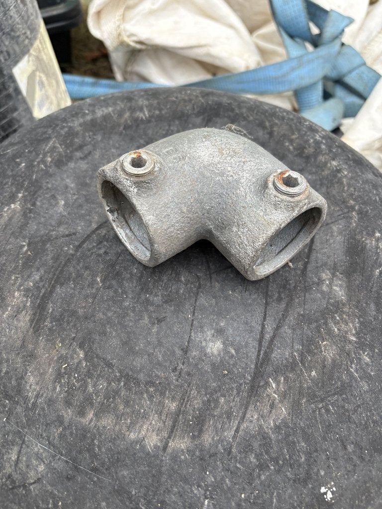 Partij Steigerbuiskoppelingen 48,3mm - 113 stuks, Ophalen, Gebruikt, 50 tot 100 mm, Overige typen