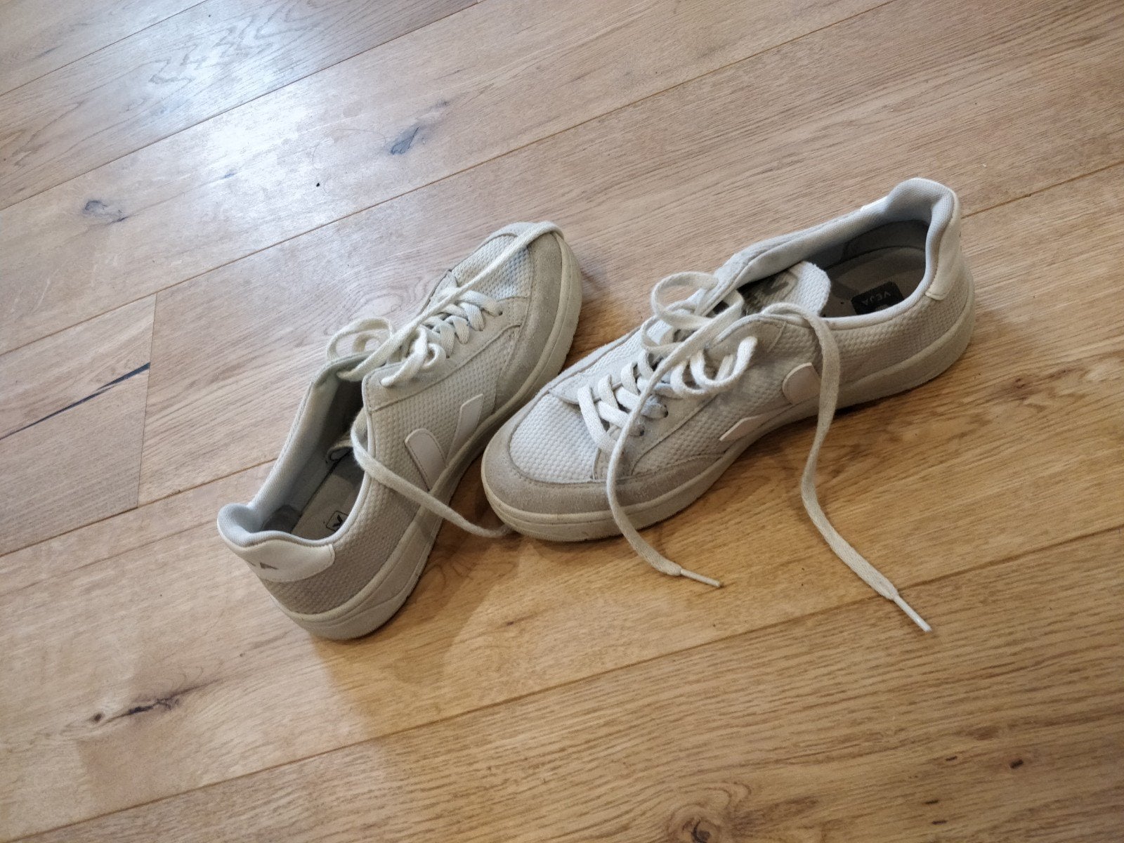 Veja schoenen maat 39, Ophalen of Verzenden, Wit